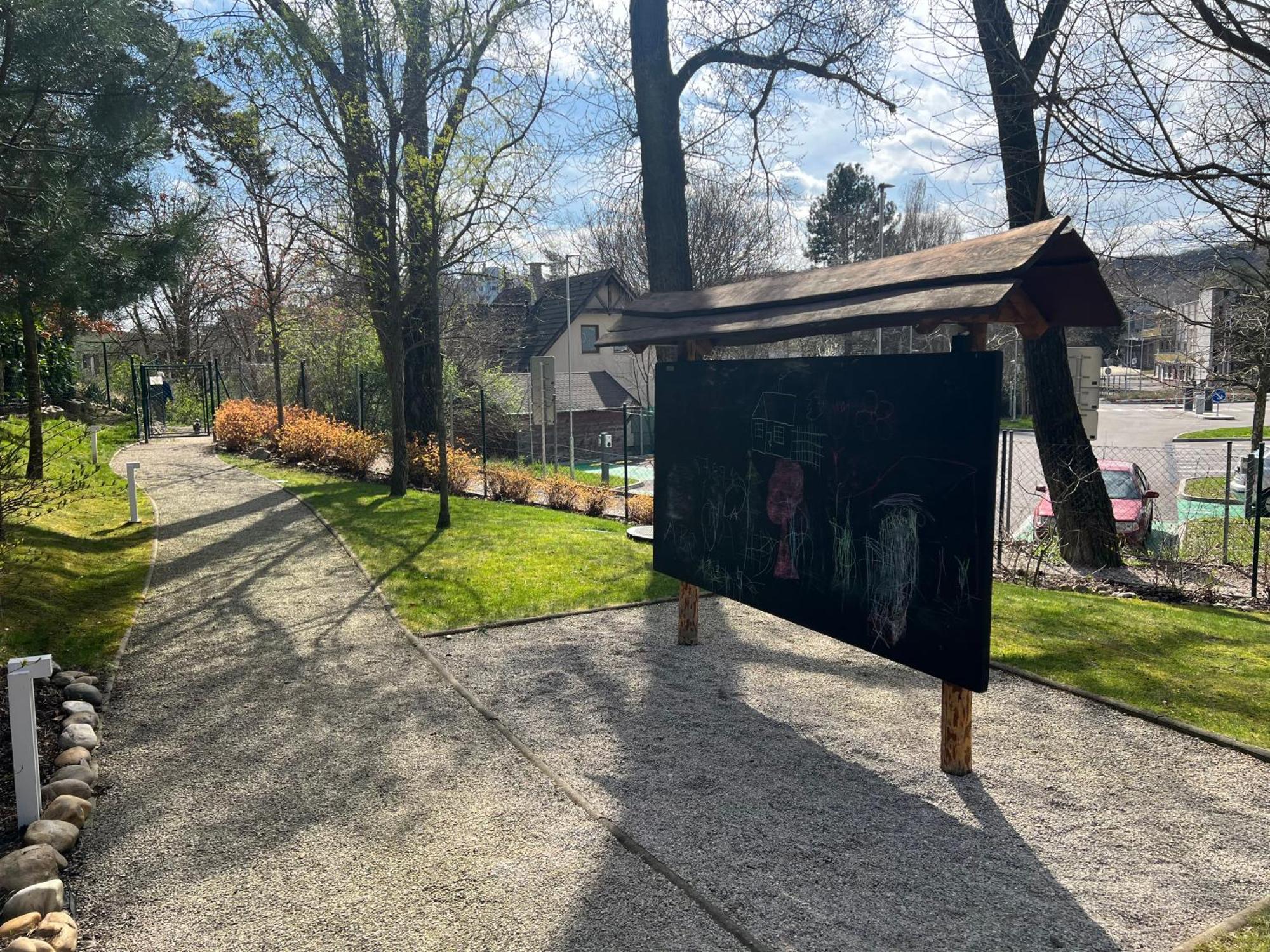 Forest Park Garden Apartment Bratislava Ngoại thất bức ảnh